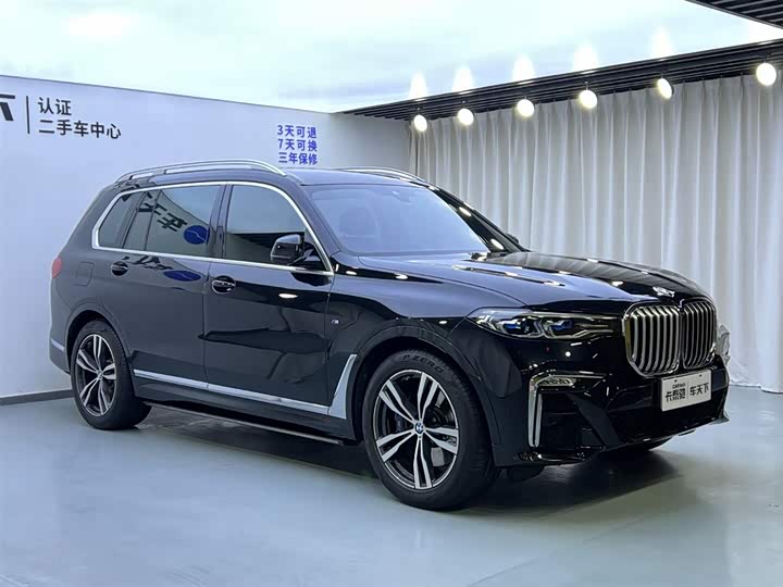 BMW X7 2022 x Drive 40i M — фото 2