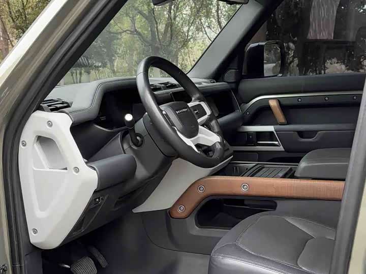 Land Rover Defender — фото 8