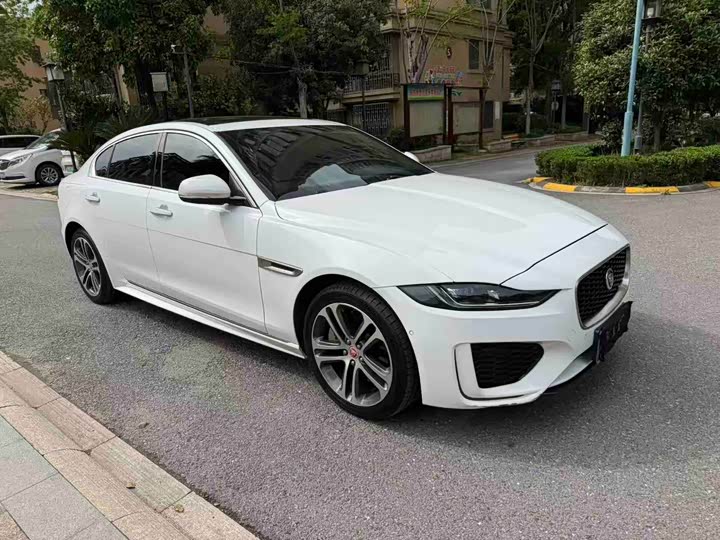 Jaguar XEL 2020 2.0 T 200 PS R-DYNAMIC S — фото 3