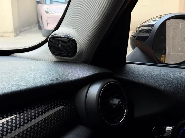 MINI Hatch — фото 10