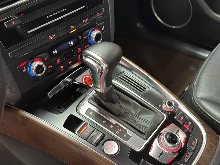 Audi Q5 2017 40 TFSI Comfort — фото 19