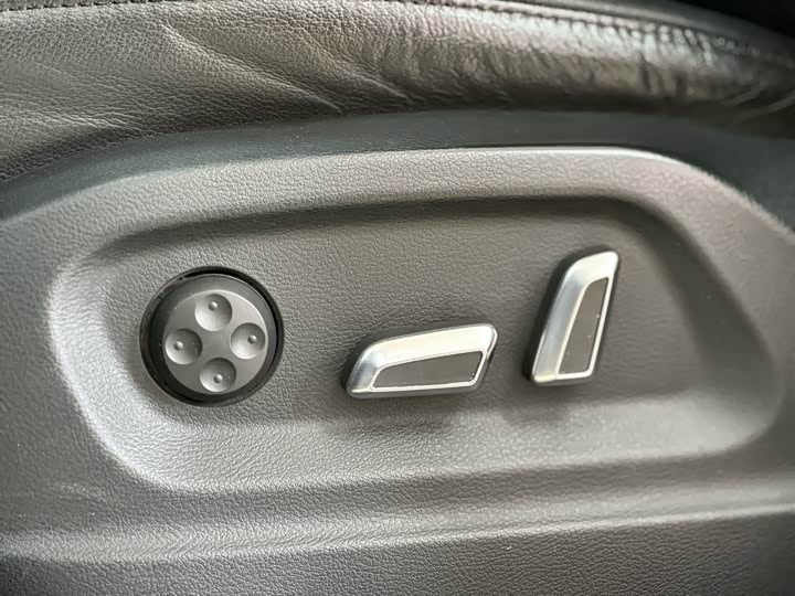 Audi Q5 2017 40 TFSI Comfort — фото 17