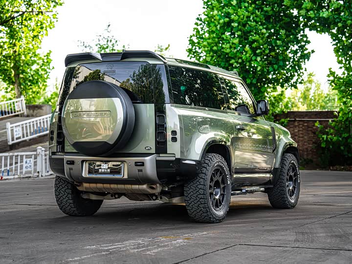 Land Rover Defender — фото 4