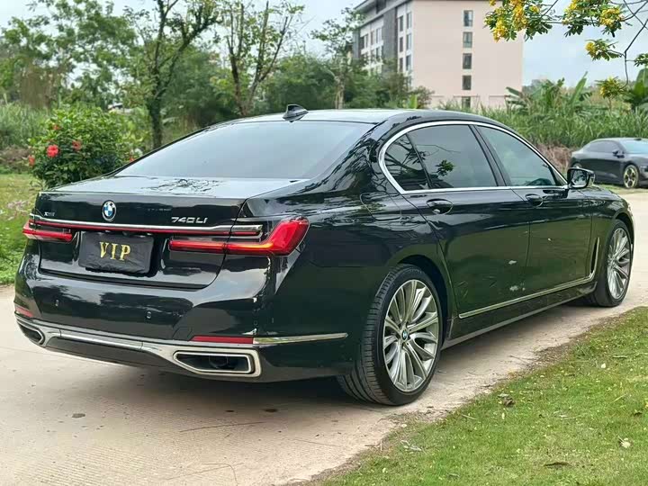 BMW 7-Series 2019 740 Li Leading — фото 3