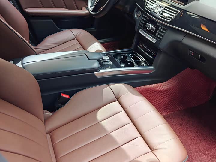 Mercedes-Benz E-Class E 320 L спорт 4MATIC — фото 6