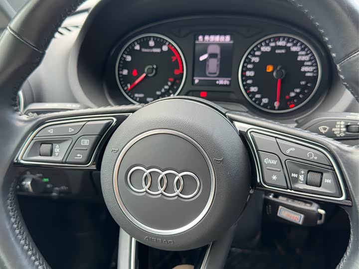 Audi A3 2018 30 Sportback 35 TFSI — фото 18