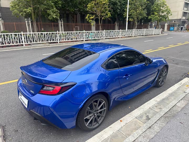 Subaru BRZ 2022 2.4 L MT — фото 6