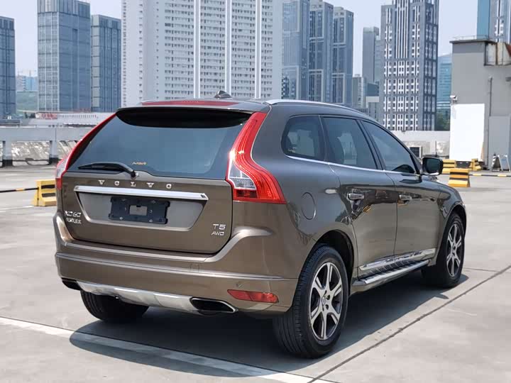 Volvo XC60 2015 T 5 AWD — фото 15