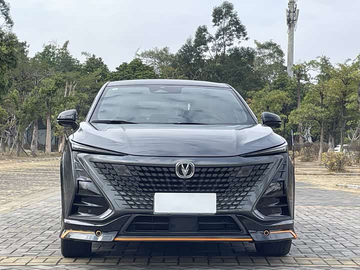 Changan UNI-T 2022 1.5 T Premium — фото 3