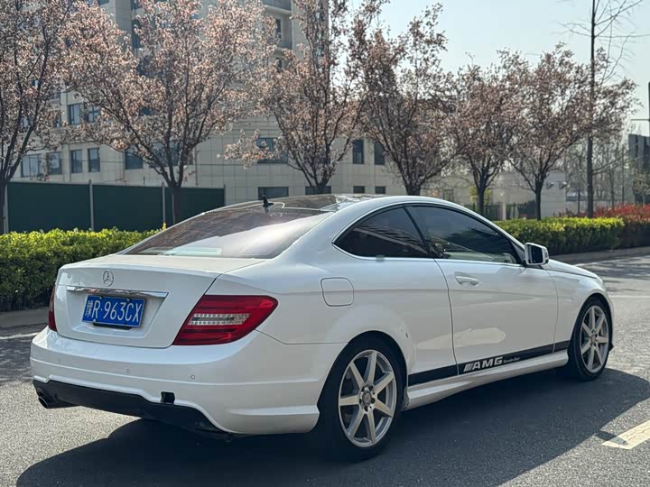 Mercedes-Benz C-Class 2013 C 180 — фото 12