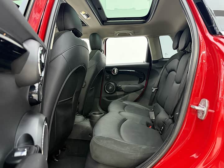 MINI Hatch — фото 13