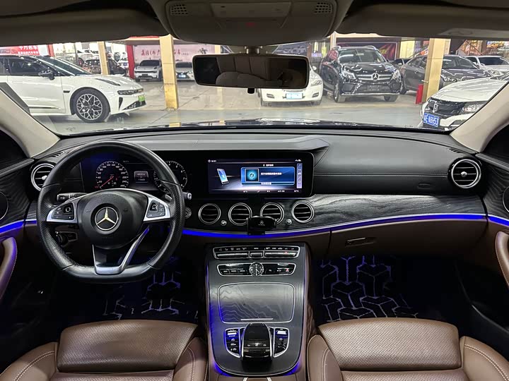 Mercedes-Benz E-Class 2018 E 200 L Sport — фото 5