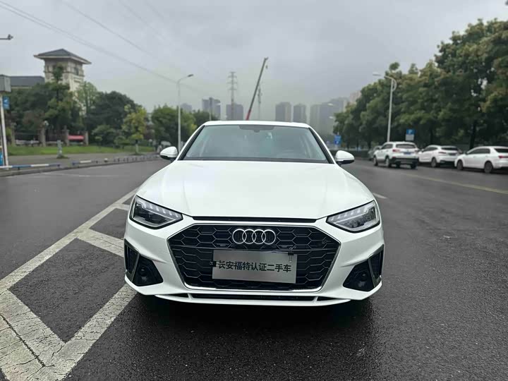 Audi A4L 2022 40 TFSI — фото 2