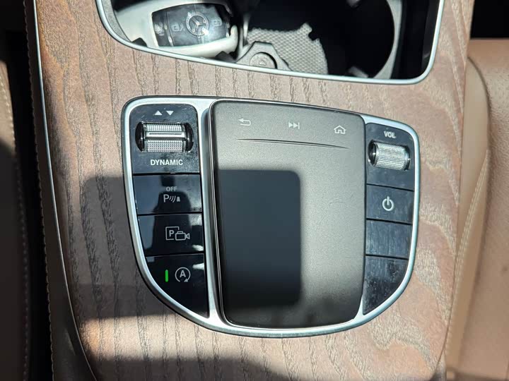 Mercedes-Benz E-Class 2020 E 300 L — фото 27