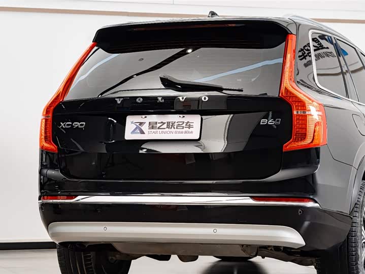 Volvo XC90 2022 B 6 7 — фото 8