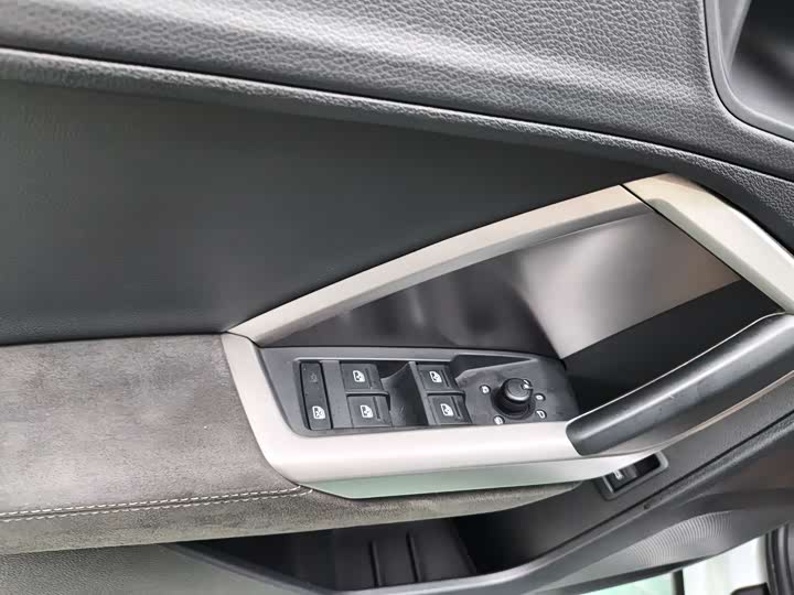 Audi Q3 2021 35 TFSI — фото 17