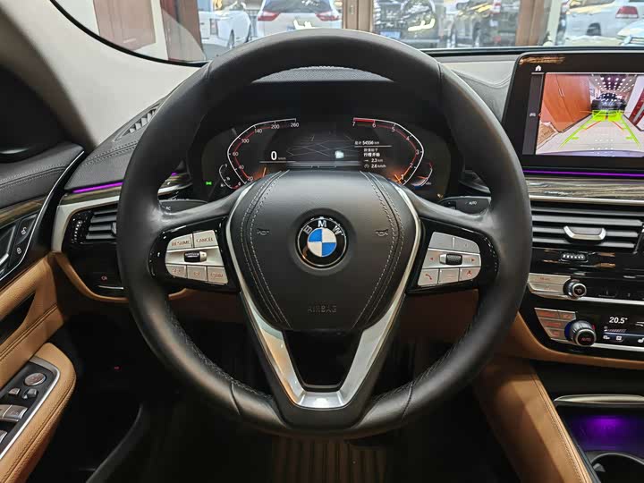 BMW 6-Series 2021 630i — фото 13