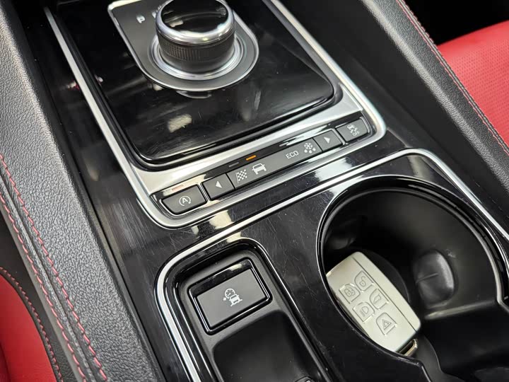 Jaguar F-PACE 2016 2.0 T 2 WDR-Sport — фото 39