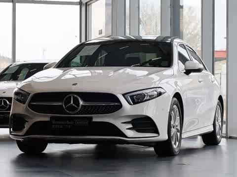 Mercedes-Benz A-Class 2022 A 200 L — фото 20