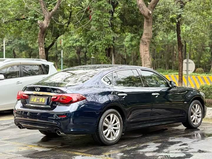 Infiniti Q70 2019 Q 70 L 2.0 T — фото 9