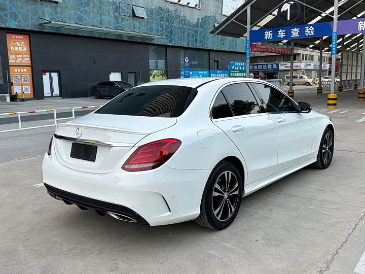Mercedes-Benz C-Class 2017 C 200 — фото 3