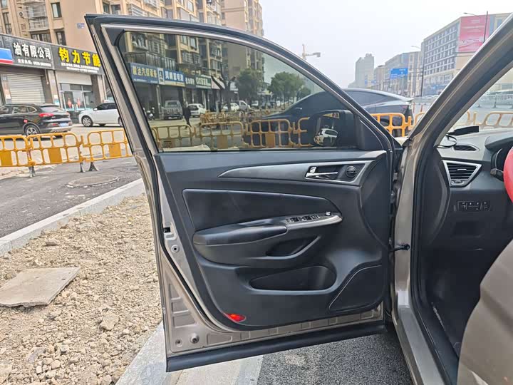 Changan CS75 2014 1.8 T ATPremium V — фото 13