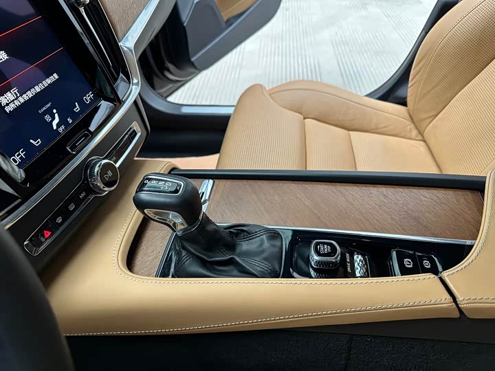 Volvo S90 2017 T 5 — фото 13
