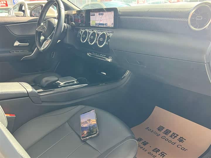 Mercedes-Benz A-Class 2023 A 200 L — фото 21