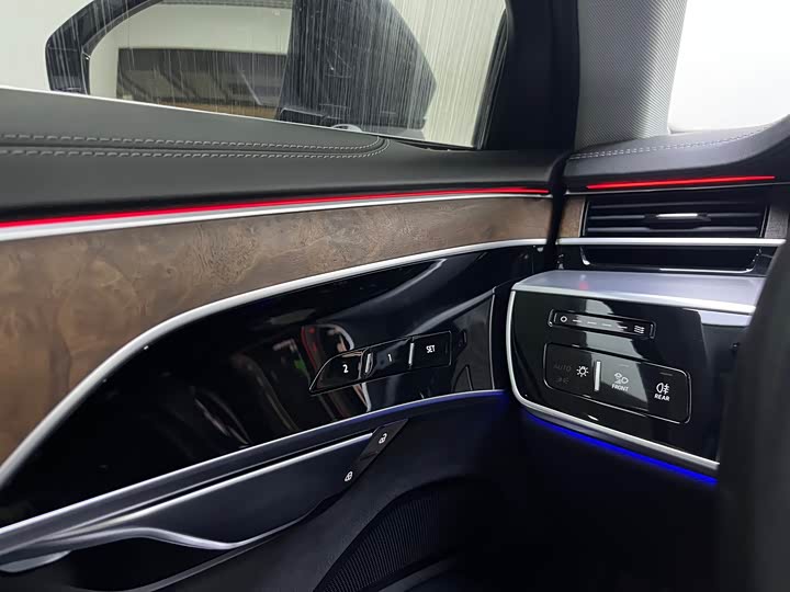 Audi A8 2023 A 8 L 50 TFSI quattro — фото 11
