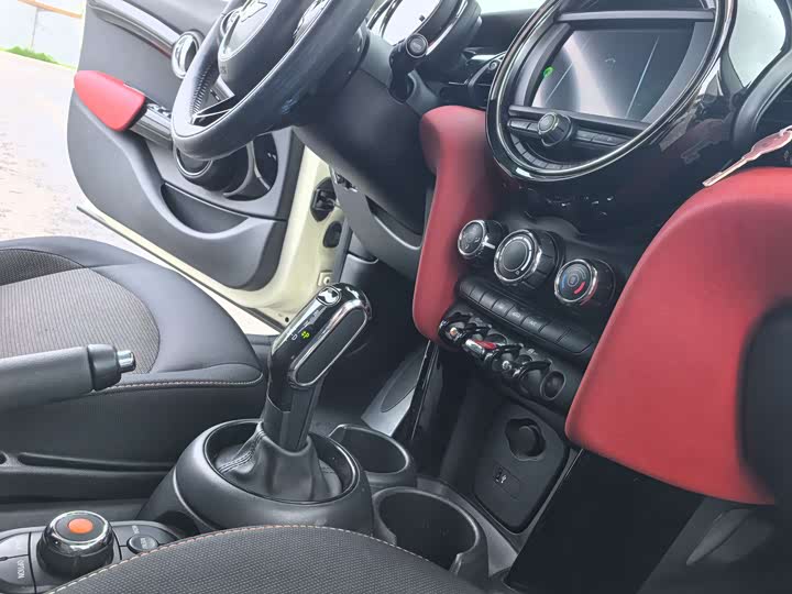 MINI Hatch — фото 13