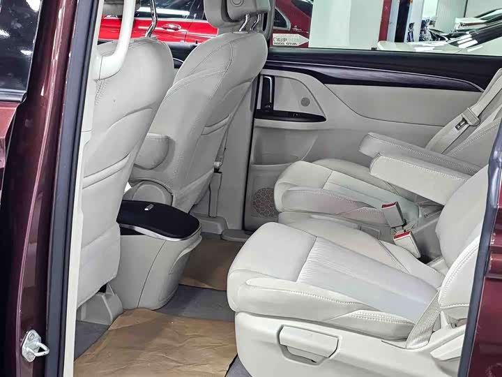 Buick GL8 2022 ES 653 T Comfort — фото 9