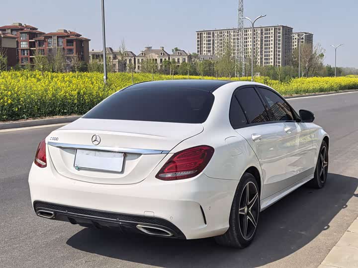 Mercedes-Benz C-Class 2015 C 300 — фото 6