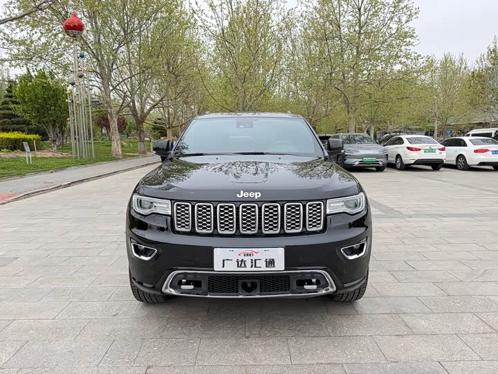 Jeep Grand Cherokee — фото 2