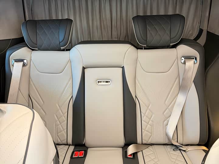 Ford Tourneo — фото 11