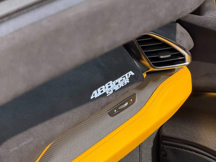 Ferrari 488 2019 488 Pista Spider — фото 18