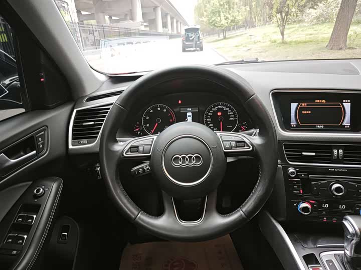 Audi Q5 2017 Plus 40 TFSI — фото 9