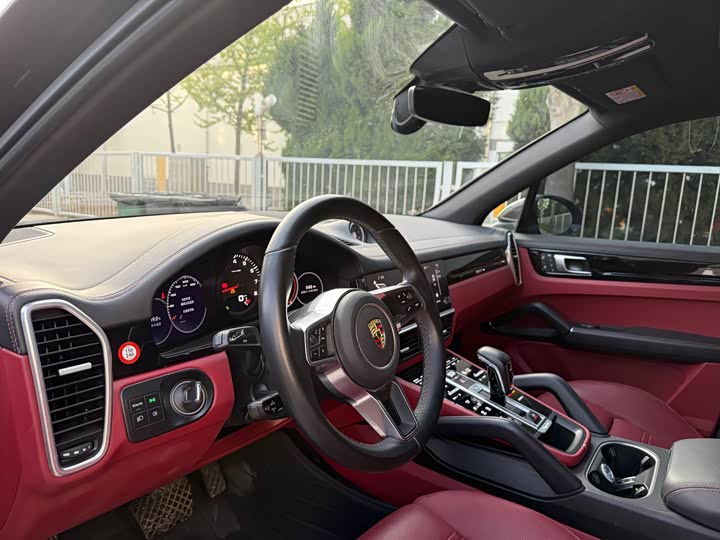Porsche Cayenne 2022 Cayenne 3.0 T — фото 12