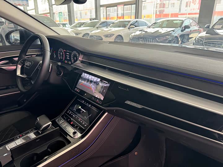 Audi A8 2023 A 8 L 50 TFSI quattro — фото 8