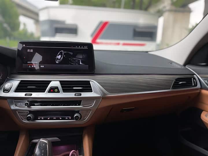BMW 6-Series GT 2022 630i — фото 20