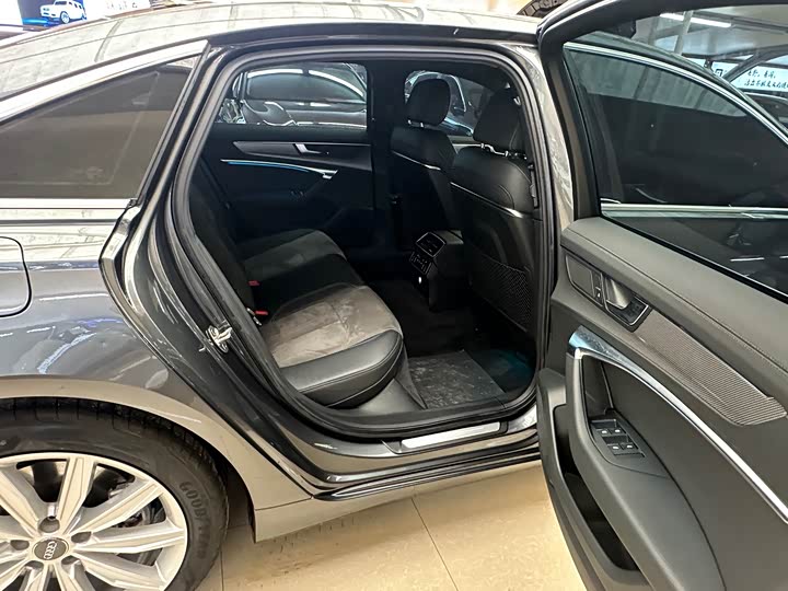 Audi A6L 2020 45 TFSI quattro — фото 11