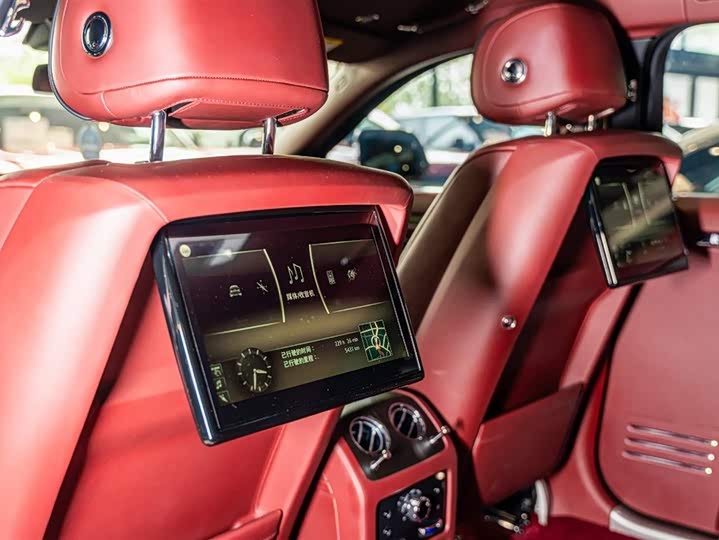 Rolls-Royce Ghost — фото 14