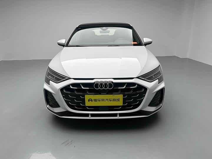 Audi A3 2025 Sportback 35 TFSI — фото 4