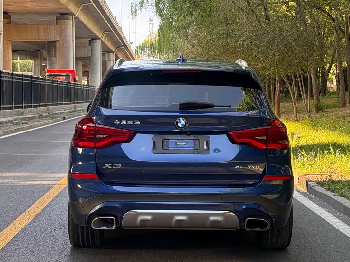 BMW X3 2019 x Drive 28i — фото 21