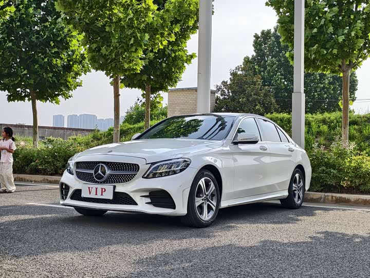 Mercedes-Benz C-Class 2020 C 260 L — фото 1