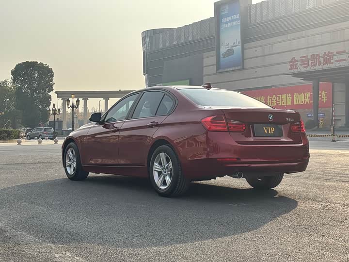 BMW 3-Series 2015 320i — фото 14