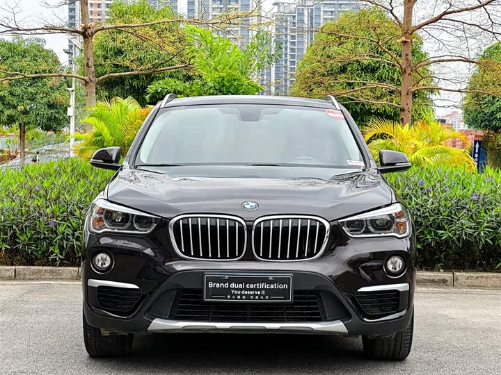 BMW X1 2019 s Drive 18 Li — фото 3