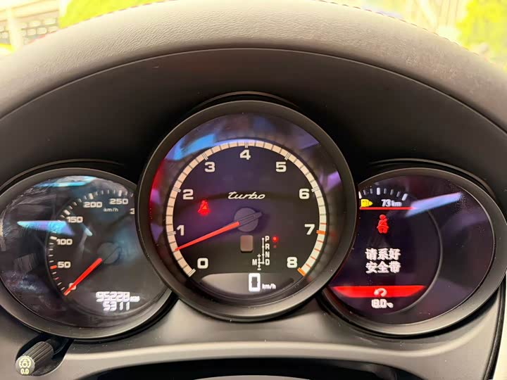 Porsche Macan 2017 Macan Turbo 3.6 T — фото 4