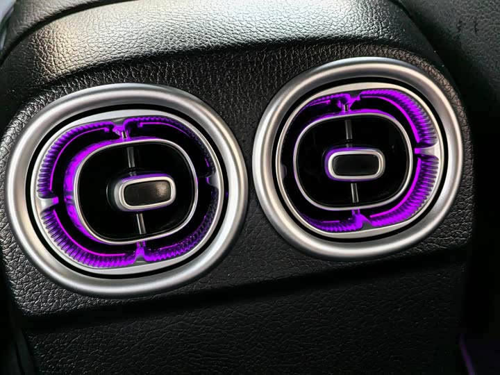 Mercedes-Benz C-Class 2024 C 260 L — фото 10