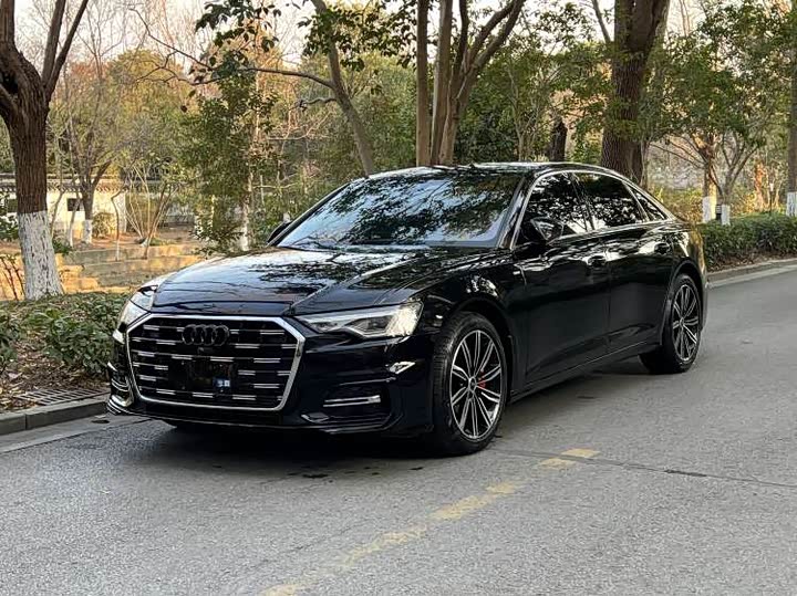 Audi A6L 2024 45 TFSI — фото 1