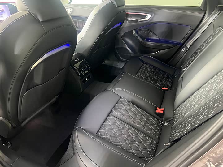 Audi A5L 2026 2.0 T quattro — фото 10